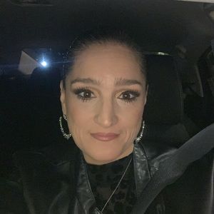 Meet your Posher, Aurora